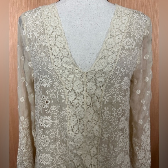 Johnny Was 4 Love & Liberty Ivory Embroidered Silk Top, Size Small (v) - Picture 2 of 7